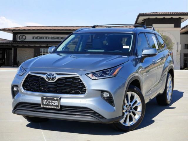 used 2023 Toyota Highlander car, priced at $41,416