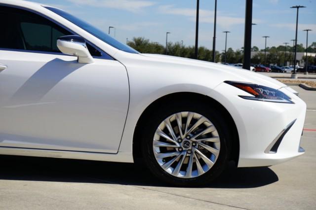 used 2021 Lexus ES 300h car, priced at $38,850