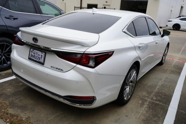 used 2021 Lexus ES 300h car, priced at $38,850