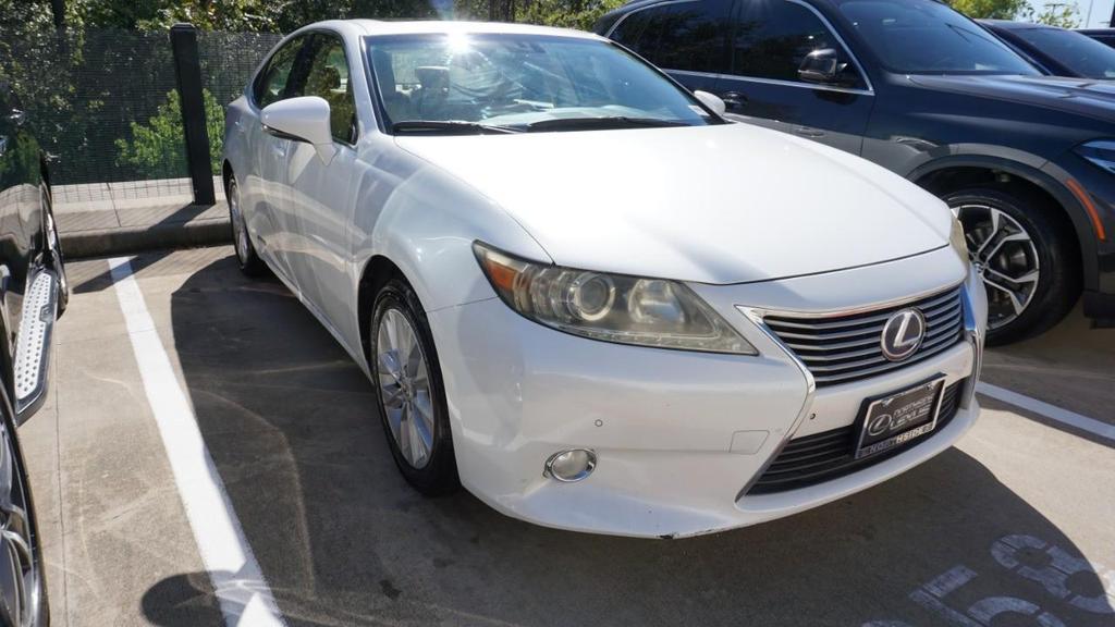 used 2013 Lexus ES 300h car, priced at $11,935