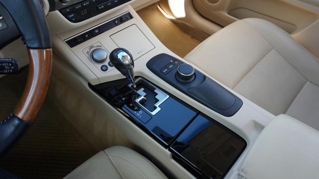 used 2013 Lexus ES 300h car, priced at $11,935