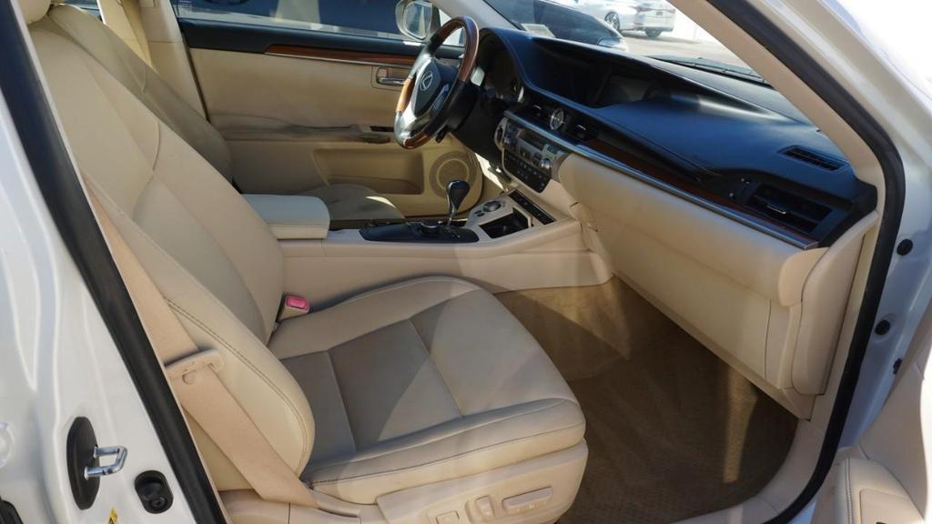 used 2013 Lexus ES 300h car, priced at $11,935
