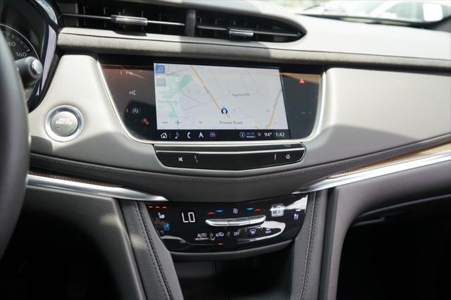 used 2022 Cadillac XT5 car, priced at $30,950