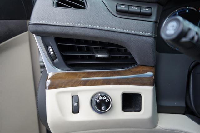 used 2018 Cadillac Escalade ESV car, priced at $22,479