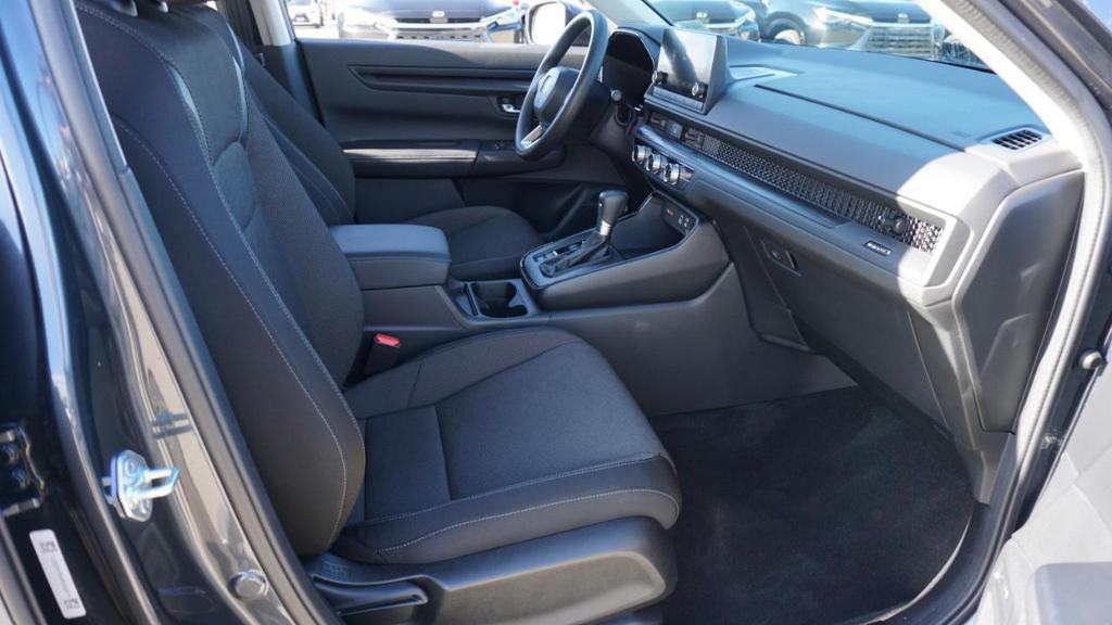 used 2025 Honda CR-V car, priced at $27,500