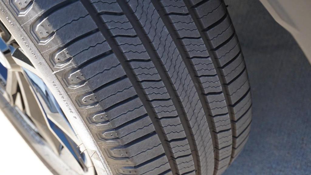 used 2025 Honda CR-V car, priced at $27,500