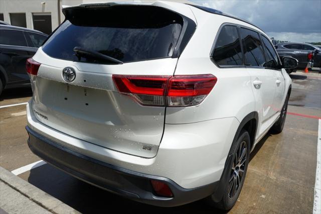 used 2018 Toyota Highlander car, priced at $22,650