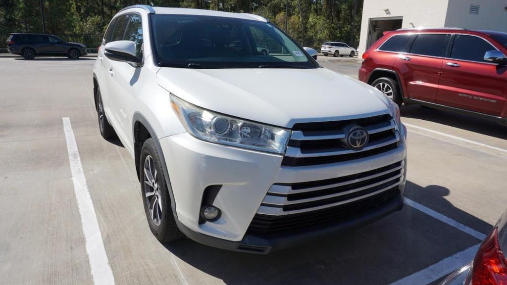 used 2017 Toyota Highlander car, priced at $21,933