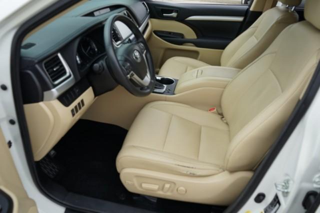 used 2015 Toyota Highlander car, priced at $19,800