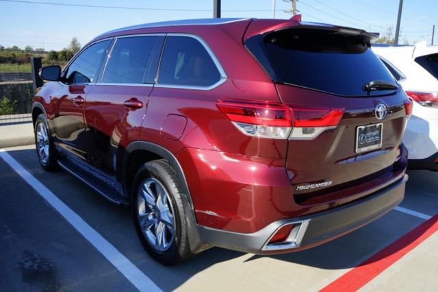 used 2019 Toyota Highlander car, priced at $27,900