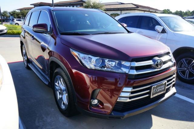 used 2019 Toyota Highlander car, priced at $27,900