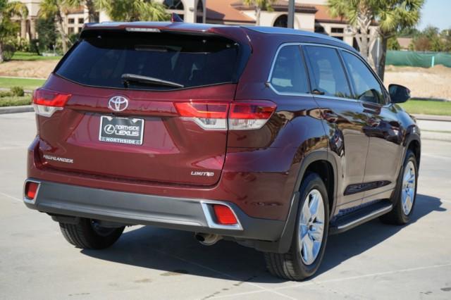 used 2019 Toyota Highlander car, priced at $27,900