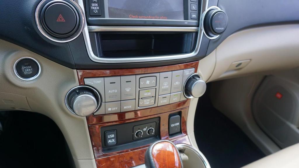 used 2013 Toyota Highlander car, priced at $12,710