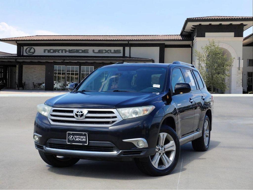 used 2013 Toyota Highlander car, priced at $12,710