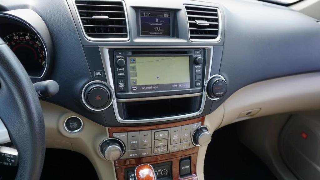 used 2013 Toyota Highlander car, priced at $12,710
