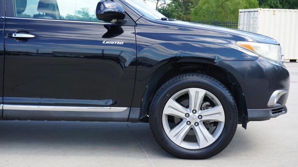used 2013 Toyota Highlander car, priced at $12,710