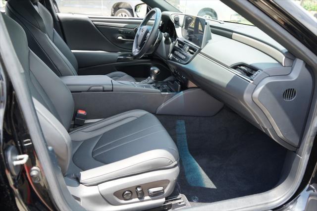 used 2022 Lexus ES 350 car, priced at $37,792