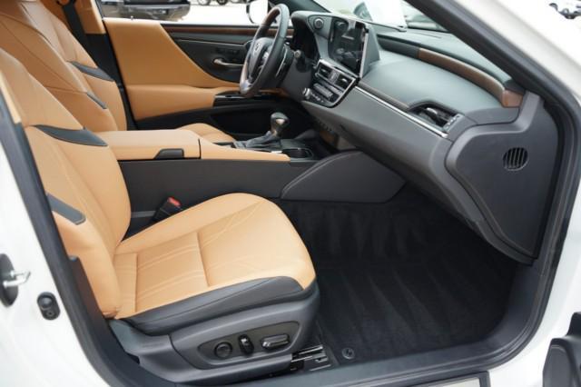 used 2025 Lexus ES 350 car, priced at $53,300