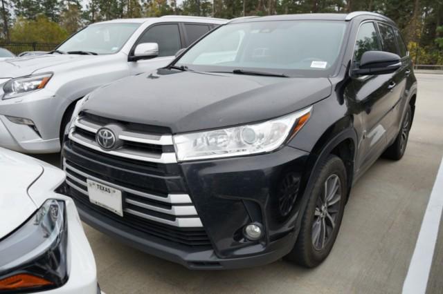 used 2018 Toyota Highlander car, priced at $23,676