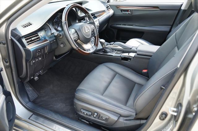 used 2017 Lexus ES 300h car, priced at $25,393