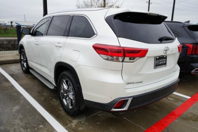 used 2019 Toyota Highlander car, priced at $26,200