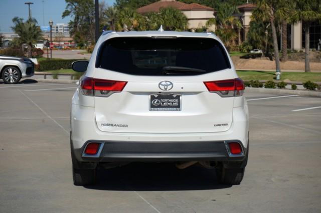 used 2019 Toyota Highlander car, priced at $26,200