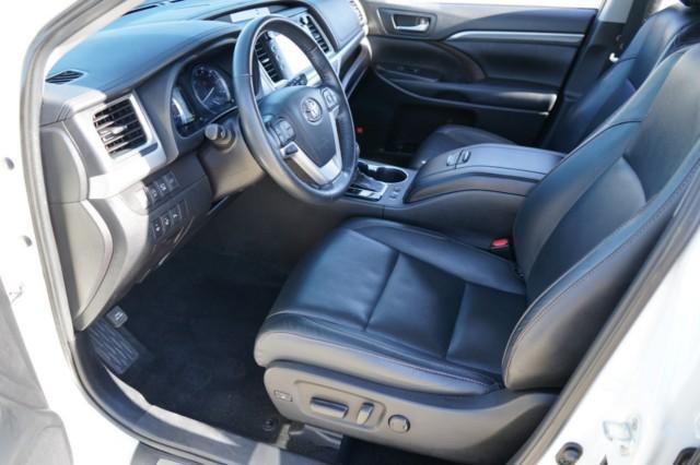 used 2019 Toyota Highlander car, priced at $26,200