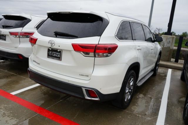 used 2019 Toyota Highlander car, priced at $26,200