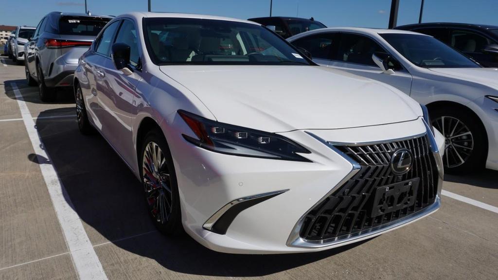 used 2024 Lexus ES 300h car, priced at $51,900