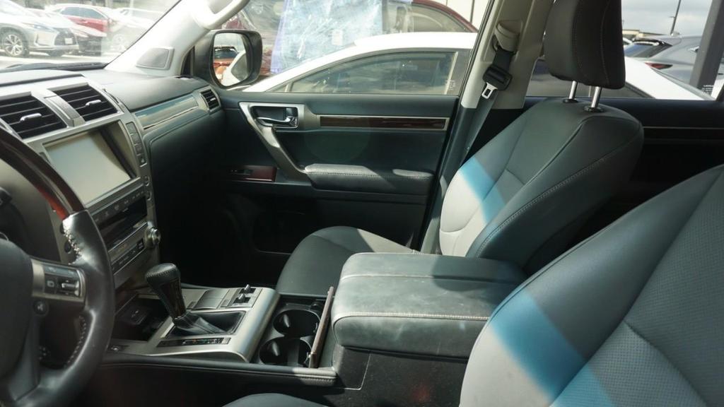 used 2019 Lexus GX 460 car, priced at $33,900