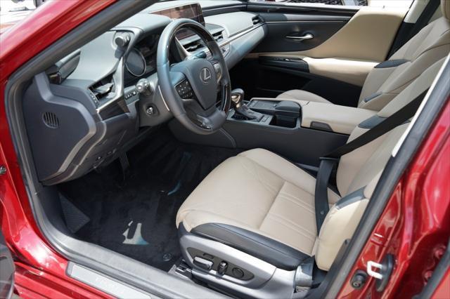 used 2019 Lexus ES 350 car, priced at $25,201