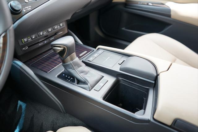 used 2019 Lexus ES 350 car, priced at $25,201