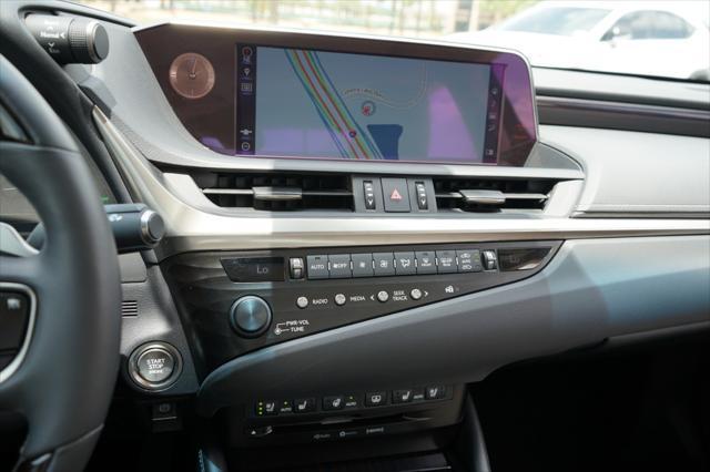 used 2019 Lexus ES 350 car, priced at $25,201