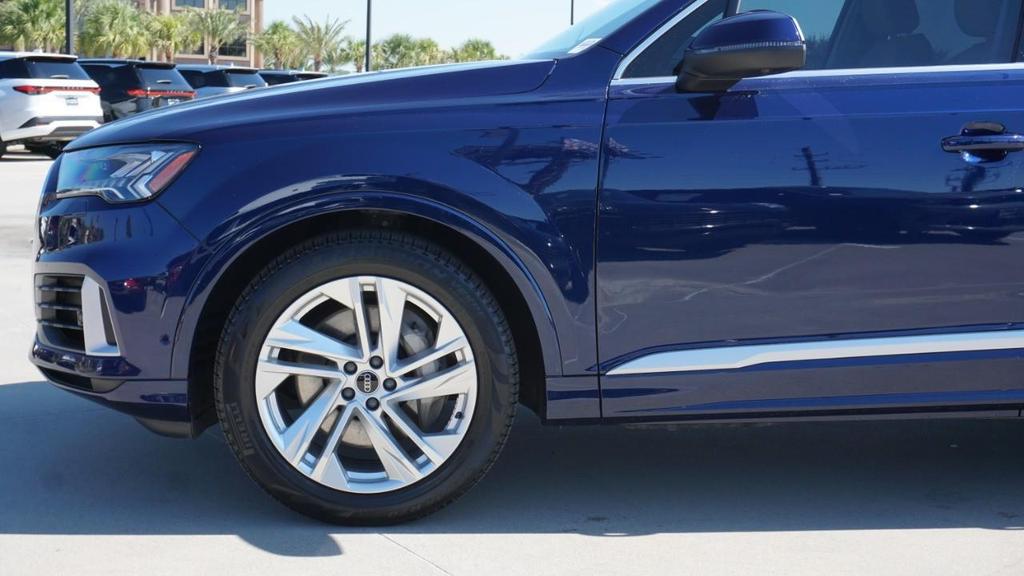 used 2022 Audi Q7 car, priced at $38,810
