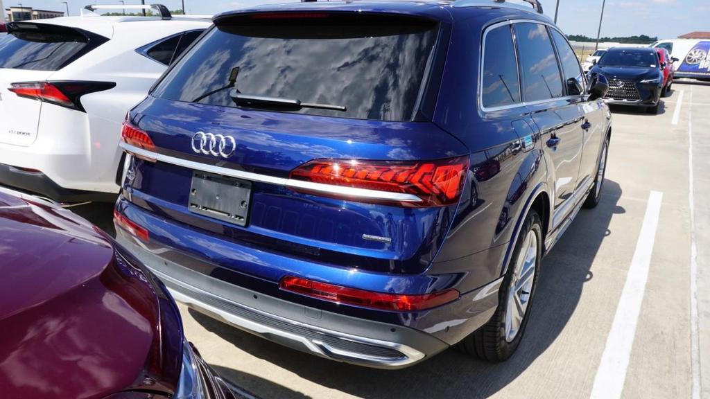 used 2022 Audi Q7 car, priced at $38,810