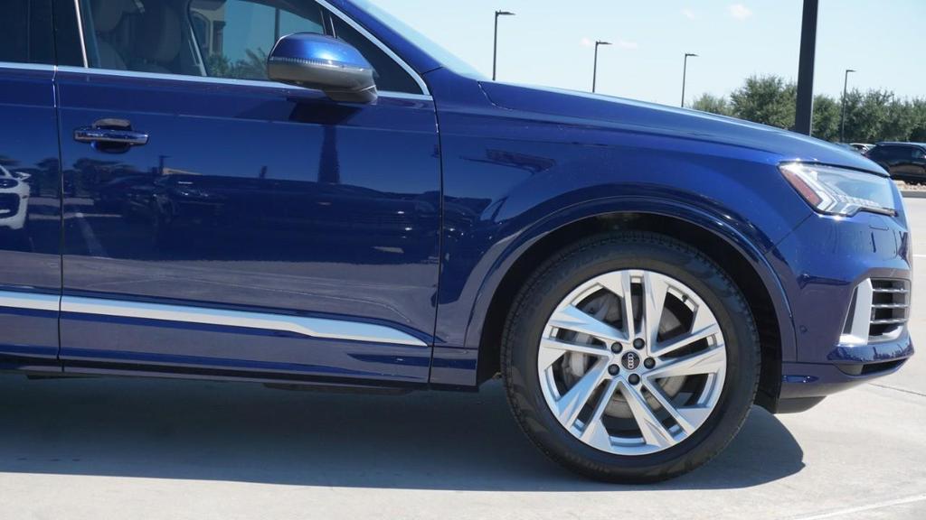 used 2022 Audi Q7 car, priced at $38,810
