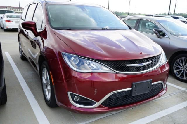 used 2019 Chrysler Pacifica car, priced at $13,593