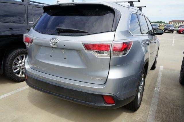 used 2014 Toyota Highlander car, priced at $16,900