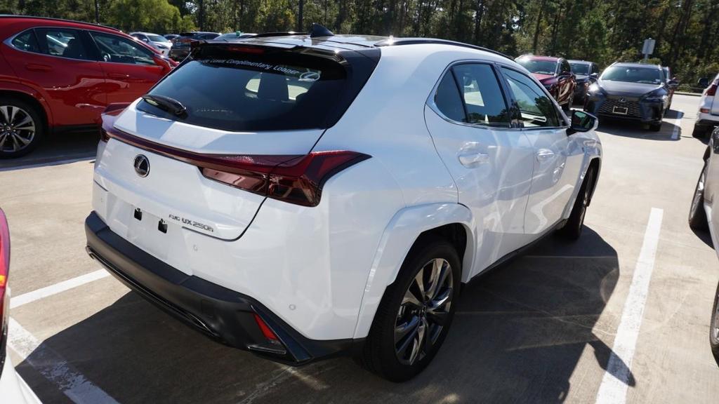 used 2024 Lexus UX 250h car, priced at $39,900