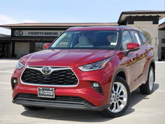 used 2020 Toyota Highlander car, priced at $38,693