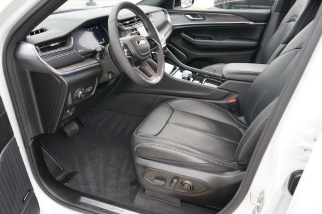 used 2023 Jeep Grand Cherokee car, priced at $38,609