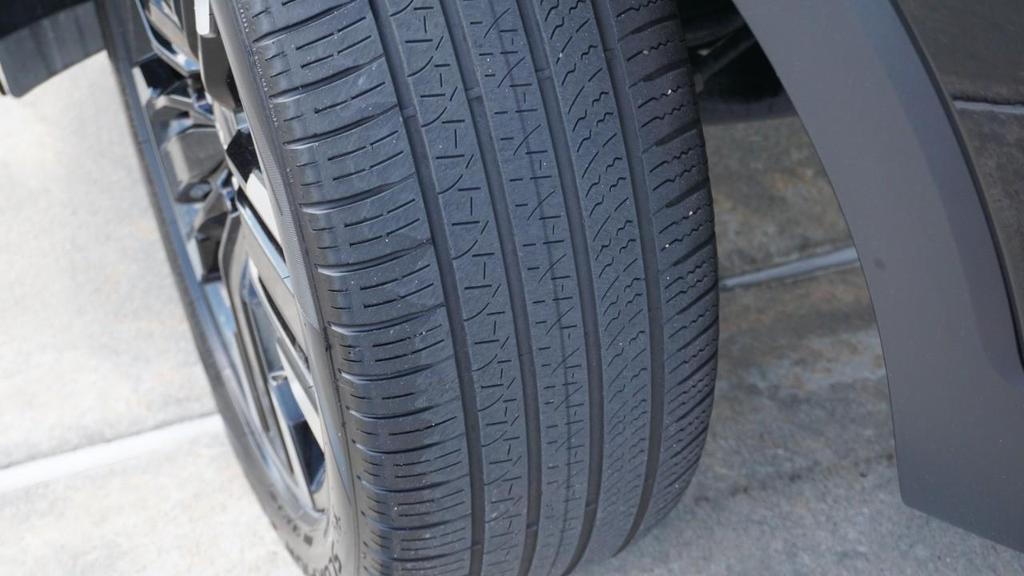 used 2024 Kia Telluride car, priced at $38,498