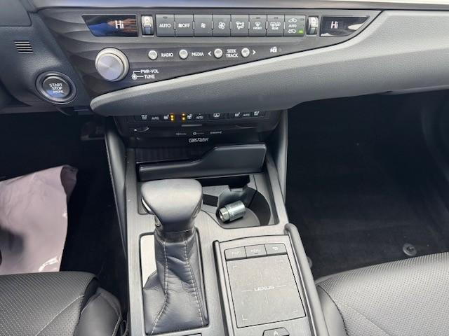 used 2021 Lexus ES 350 car, priced at $32,500