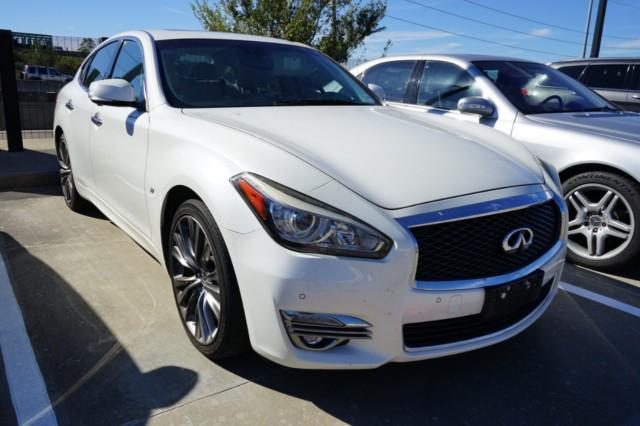 used 2017 INFINITI Q70 car