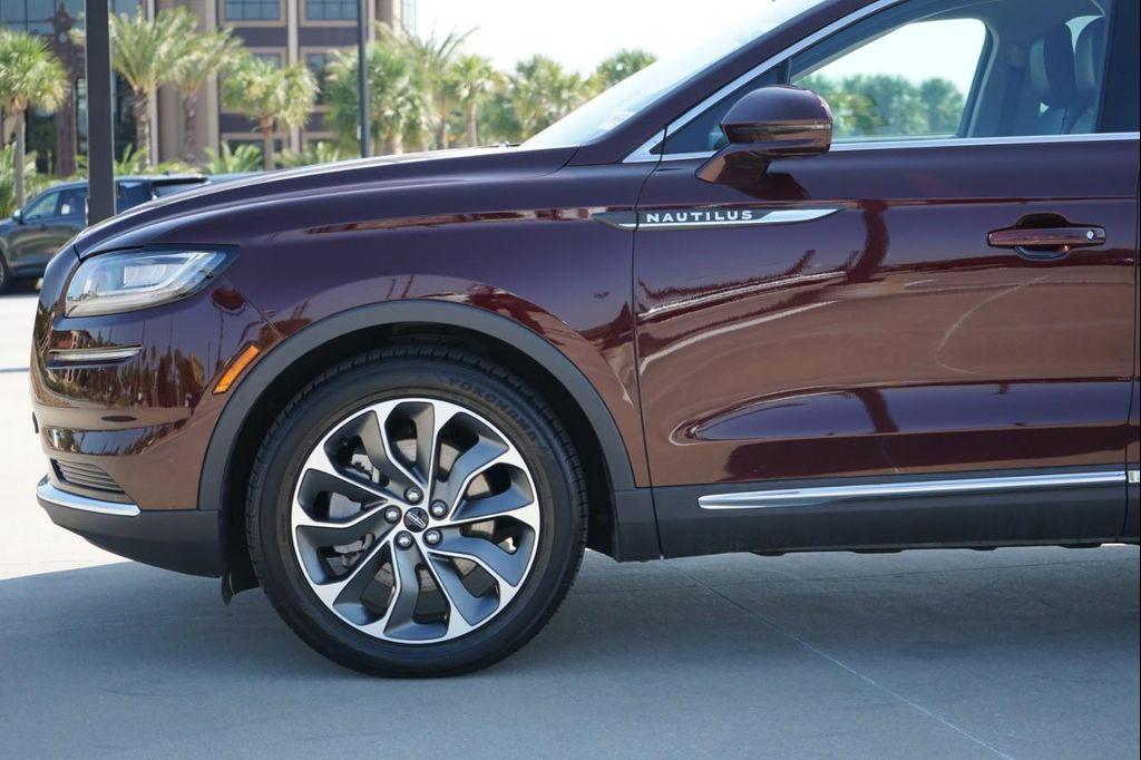 used 2021 Lincoln Nautilus car, priced at $23,900