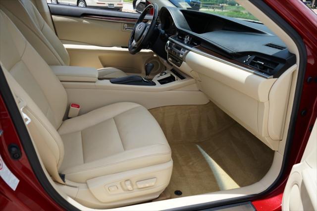 used 2014 Lexus ES 350 car, priced at $17,300