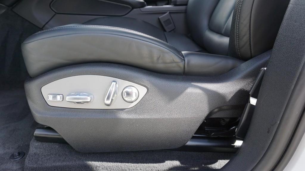 used 2023 Porsche Macan car, priced at $47,989