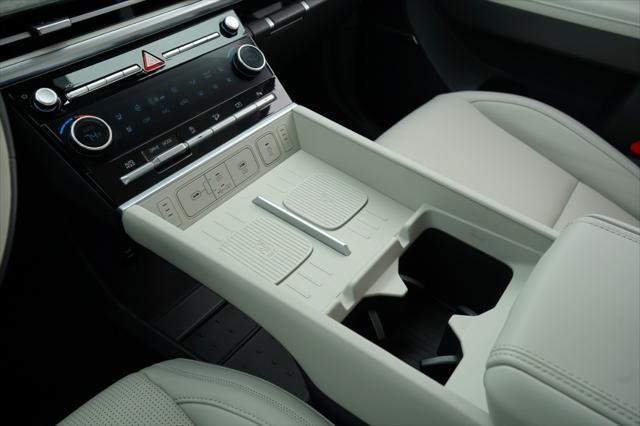 used 2024 Hyundai Santa Fe car, priced at $39,850