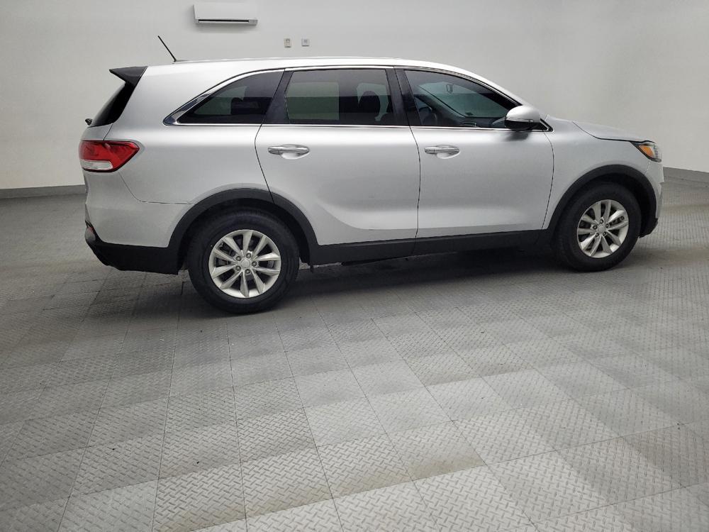 used 2017 Kia Sorento car, priced at $13,795