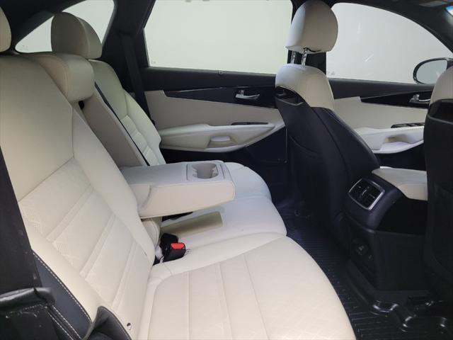 used 2018 Kia Sorento car, priced at $24,895